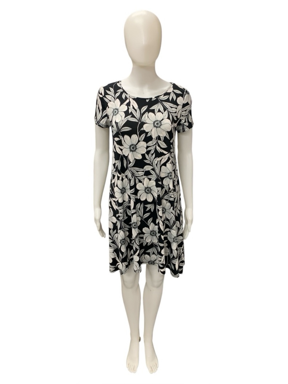 Marvella Black and White Floral Short Sleeve Swing Dress Size S